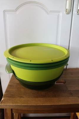 Uusi Tupperwaren MicroGourmet