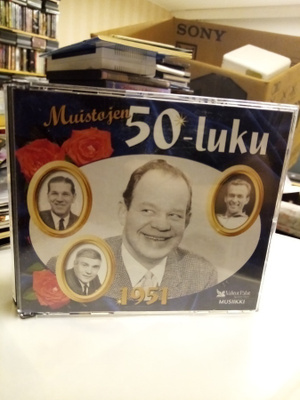 3CD MUISTOJEN 50-LUKU - 1951 (Valitut Palat) Sis.postikulut