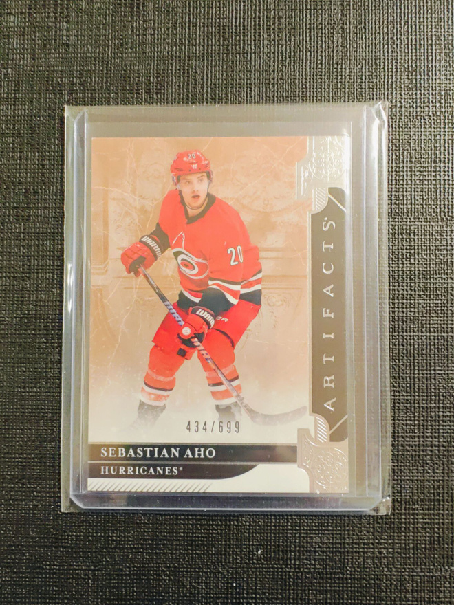 Sebastian Aho - 19-20 Artifacts Silver /699