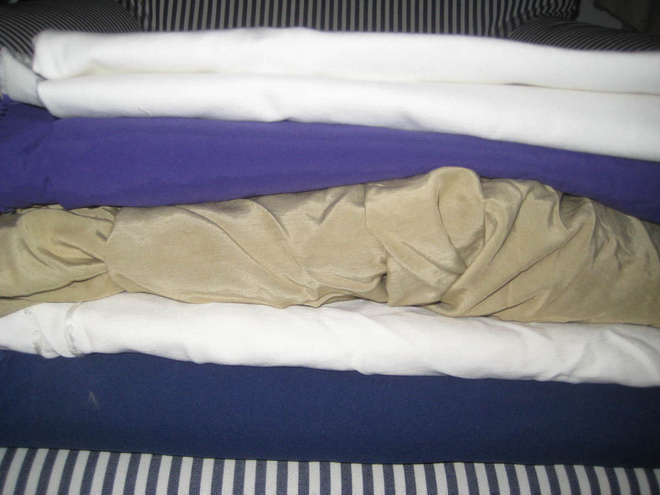 **  Vaatetuskankaita  16  m  UUSI *P74