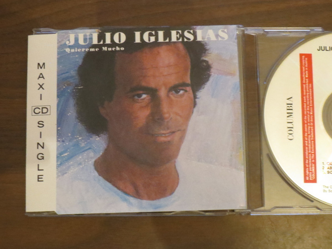 Julio Iglesias: Quiereme Mucho CDS