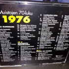 3CD MUISTOJEN 70-LUKU 1976 ( SIS POSTIKULU  ) - pikkukuva 2