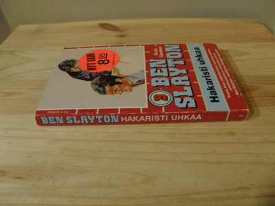 Buck Sanders Ben Slayton Hakaristi uhkaa