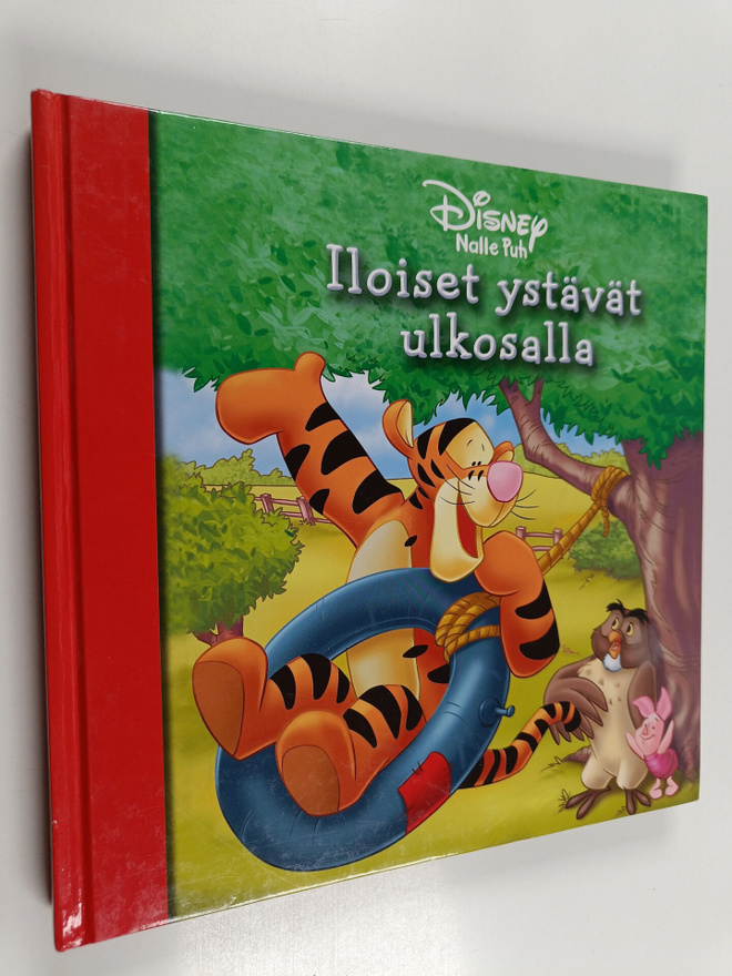 Nalle Puh : iloiset ystävät ulkosalla
