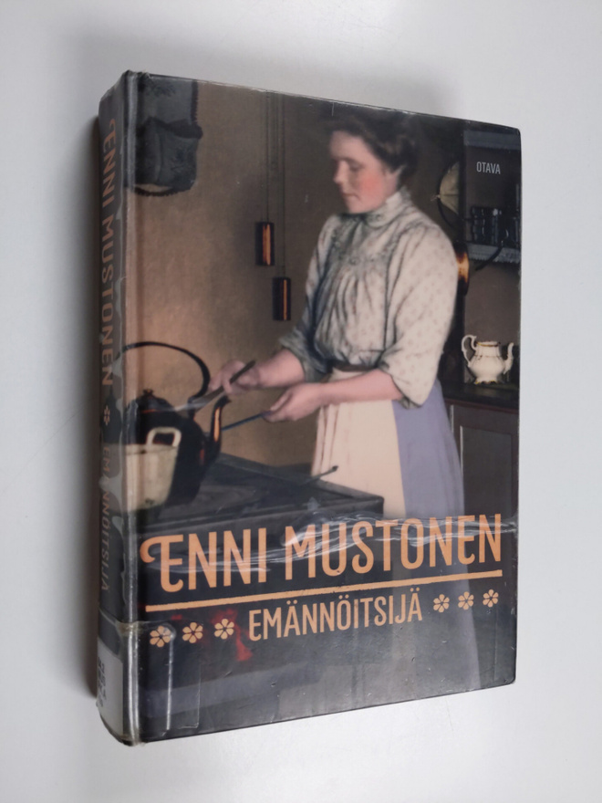 Enni Mustonen : Emännöitsijä