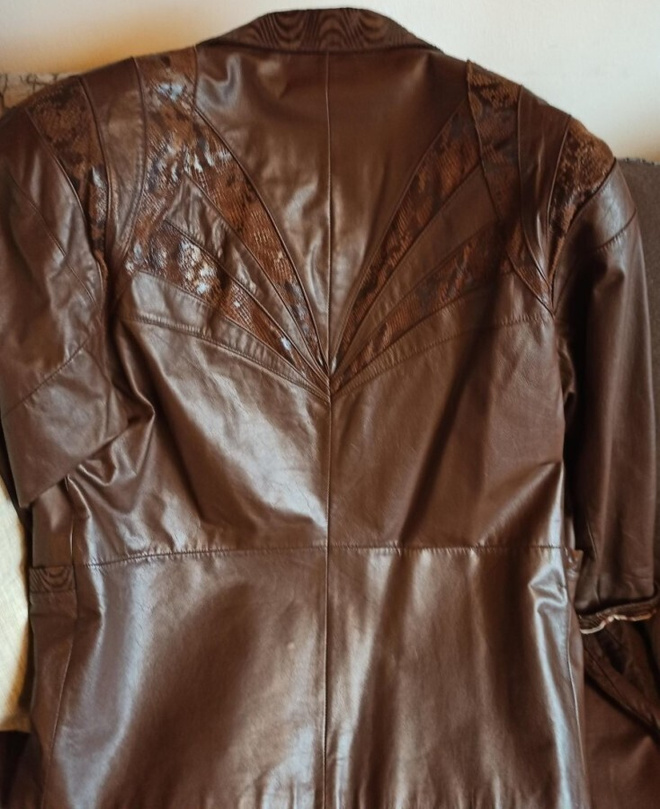 Käyttämätön nahkatakki, ruskea, koko 42 (XL)