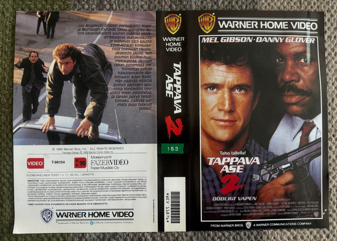 VHS KANSILEHTI : TAPPAVA ASE 2 / LETHAL WEAPON 2