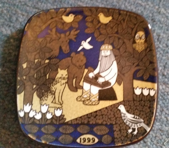 Arabia, Raija Uosikkinen, Kalevala vuosilautanen 1999