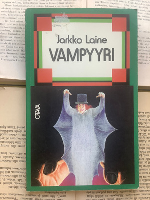 Jarkko Laine - Vampyyri (nid.)