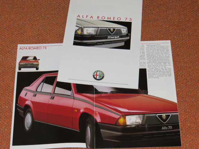 1988 Alfa Romeo 75 esite - KUIN UUSI - 20 sivua