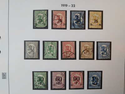 1917 Saarisen malli ja lisäpainamat 1919 - 22, 13 kpl