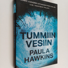 Paula Hawkins : Tummiin vesiin - pikkukuva 1