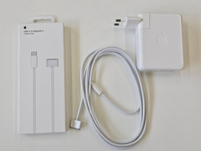 Apple 140W Magsafe 3 virtalähde (sis kaapelin)