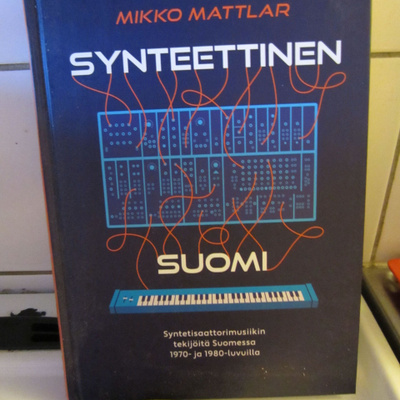 SYNTEETTINEN SUOMI >< Mikko Mattlar