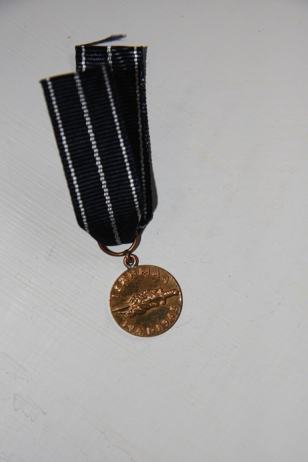 Jatkosodan pienoiskunniamerkki