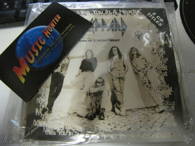 DEF LEPPARD - MISS YOU IN A HEARTBEAT CD SINGLE SLEEVE