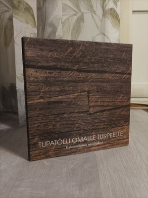 Tupatölli omalle turpeelle - Halosenniemen taiteilijakoti