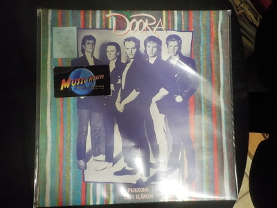DOORA - PEIKKONA LÄPI ELÄMÄN fin 86 M-/M- LP