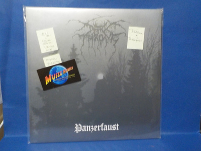 DARKTHRONE - PANZERFAUST EX/M- UK 2010 OCT 25 LP