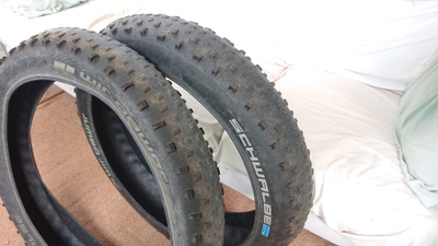 2 x Käytetty Swalbe Jumbo Jim 4,8” tubeless fatbike rengas