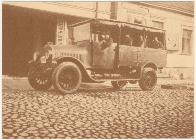 Postiauto  Oulu Kuusamo 1921