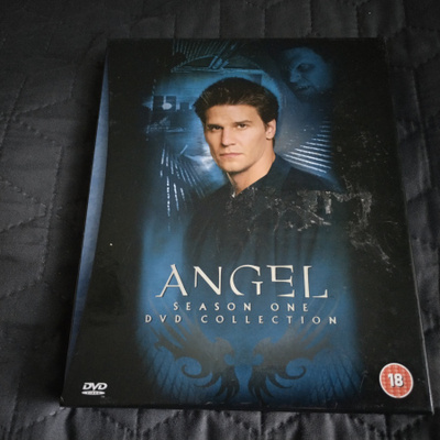 Angel Season 1 Collector's Edition ( 6Levyä ) DVD