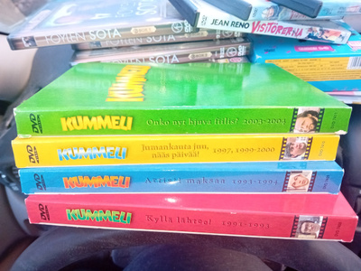 4 kpl Kummeli 2dvd koko sarja ( SIS POSTIKULU )