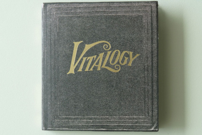 Pearl Jam “Vitalogy”, CD, 1994