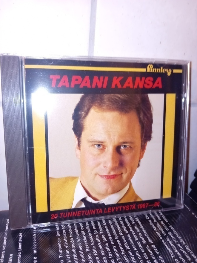 CD Tapani Kansa : 20 Tunnetuinta 1967-86 ( SIS POSTIKULU  )