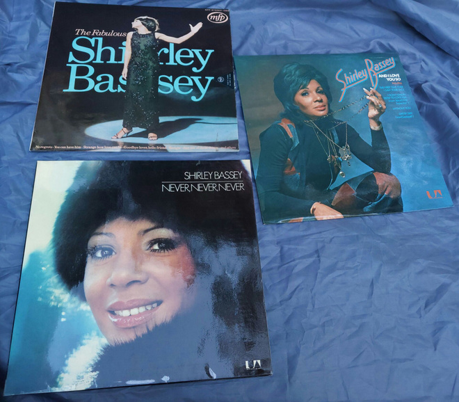 3 kpl LP Shirley Bassey