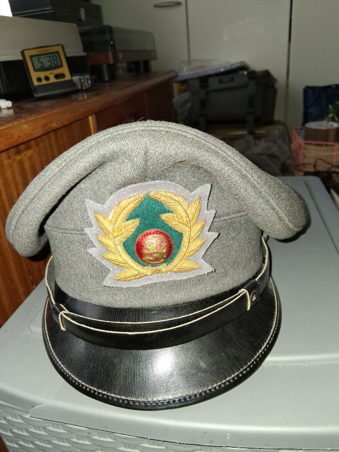 Vanha Sa/ Suomen armeijan koppalakki.