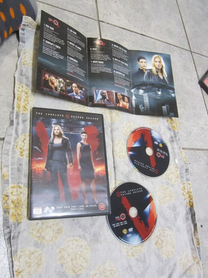 V THE COMPLETE SECOND SEASON ( uudenverr, 2 dvd )