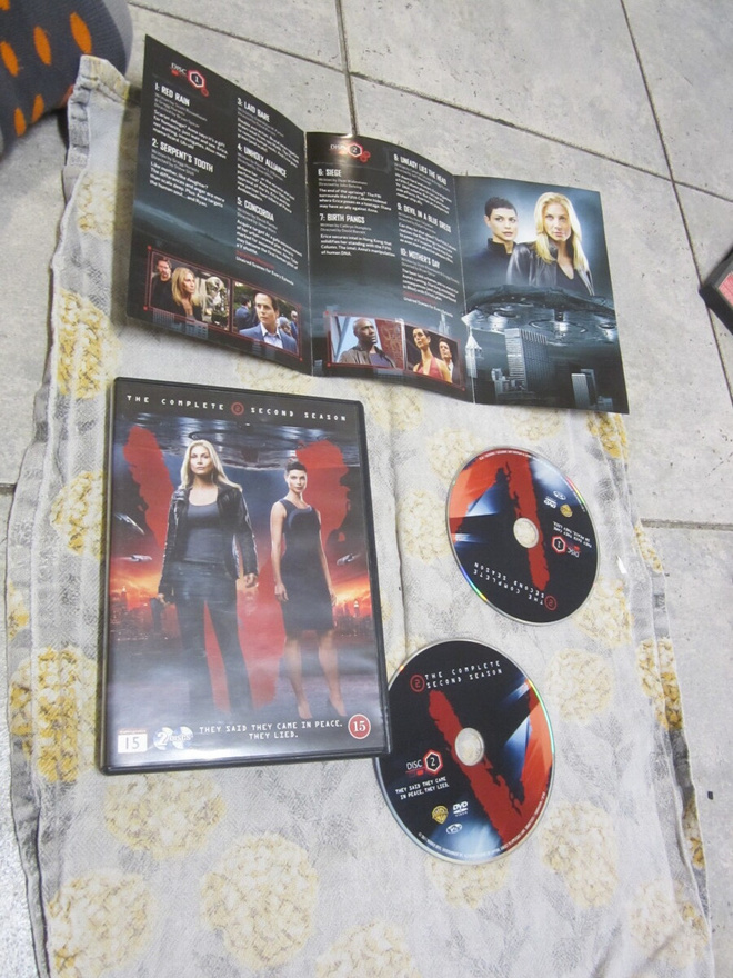 V THE COMPLETE SECOND SEASON ( uudenverr, 2 dvd )