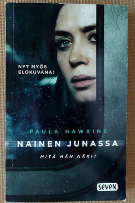 Paula Hawkins: Nainen junassa (pokkari)