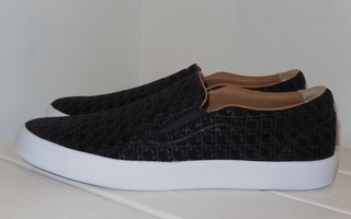 40 - Lacoste mustat espadrillat kuvioitua nahkaa * UUDET