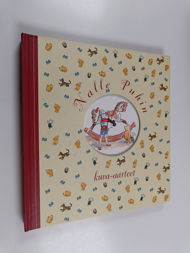 A. A. Milne : Nalle Puhin kuva-aarteet