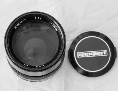 == EXPERT auto 135mm F2,8 - M42