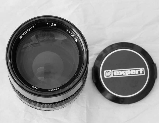 == EXPERT auto 135mm F2,8 - M42