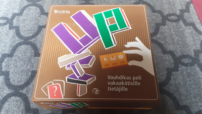 Trivitria Up peli lautapeli