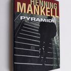 Henning Mankell : Pyramidi - pikkukuva 1