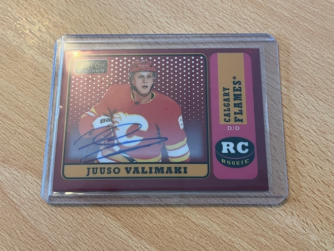 2018-19 OPC Platinum Juuso Valimaki RC Red Rainbow Auto