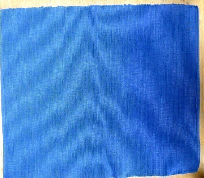 Kudottu sininen tabletti 2 kpl