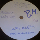 ARI KLEM:OOT MIELESSÄIN/KUN MINUUN KOSKETAT:VINYYLI 7" TEST - pikkukuva 2
