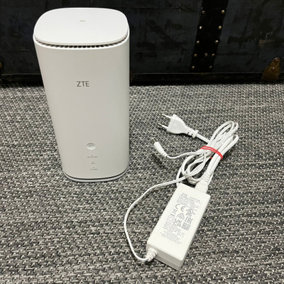 ZTE MC8020 4G/5G WiFi Reititin