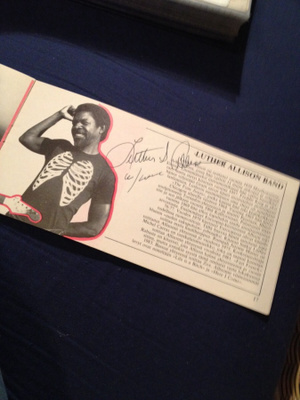 Luther Allison nimikirjoitus Puistoblues 86 ohjelmassa