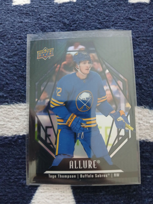Tage Thompson - UD Allure black rainbow