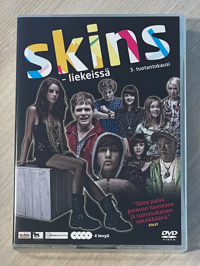 Skins – liekeissä: Kausi 3 (4DVD) palkittu brittisarja