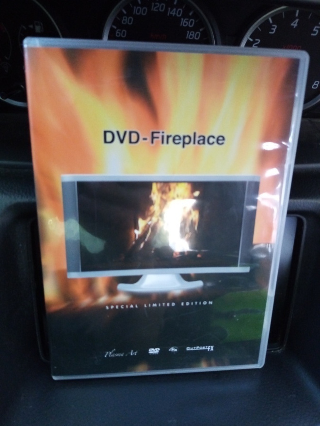 DVD FIREPLACE ( TAKKATULI)  SIS POSTIKULU