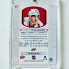 Teuvo Teräväinen - 21-22 UD Ovation Standing Red /100 - pikkukuva 2