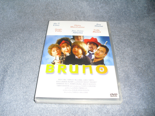 BRUNO (Shirley MacLaine) 2000***